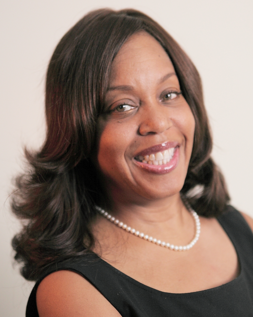 Jacqueline Woods is the Global Vice President of Systems Software and Growth Solutions for IBM's Systems and Technology Group. She previously had executive roles at Oracle and GE. @JacWoods2020